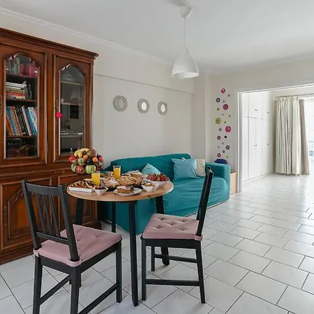 Sea View Apartment 